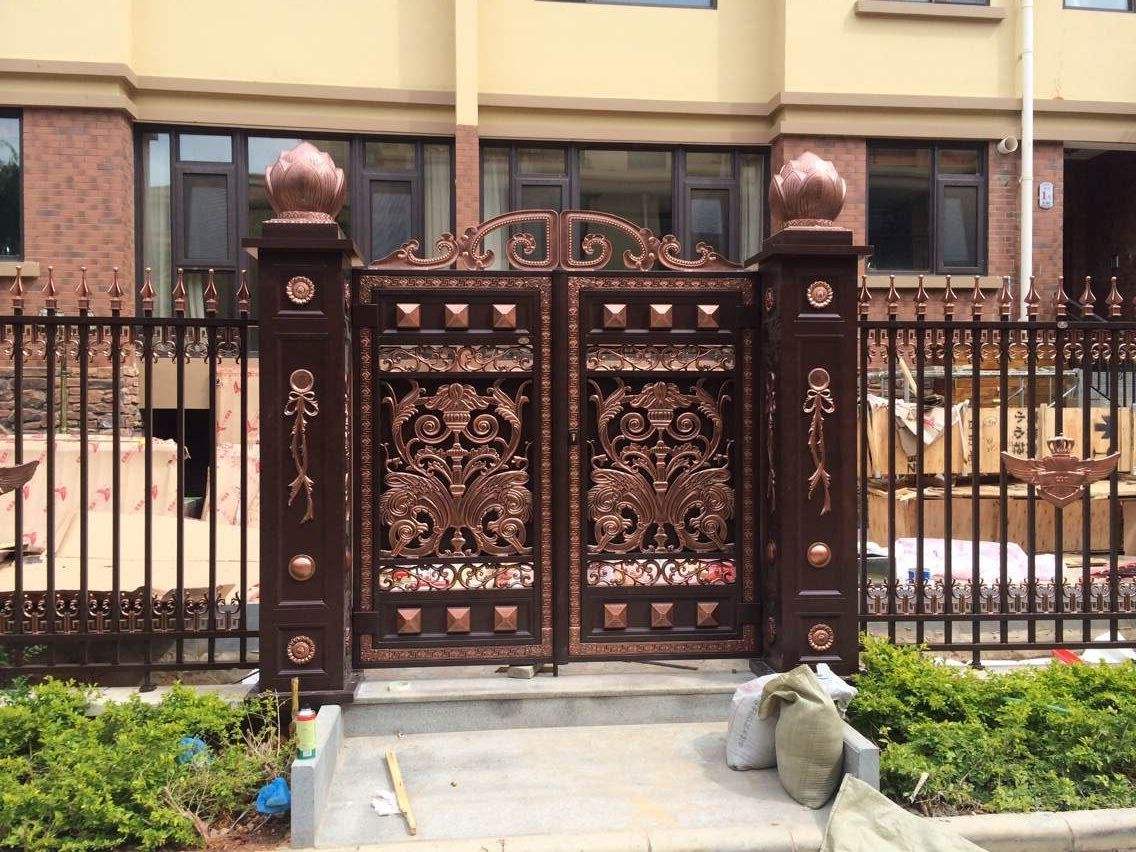 鋁藝大門定做時(shí)應(yīng)考慮的4方面問(wèn)題